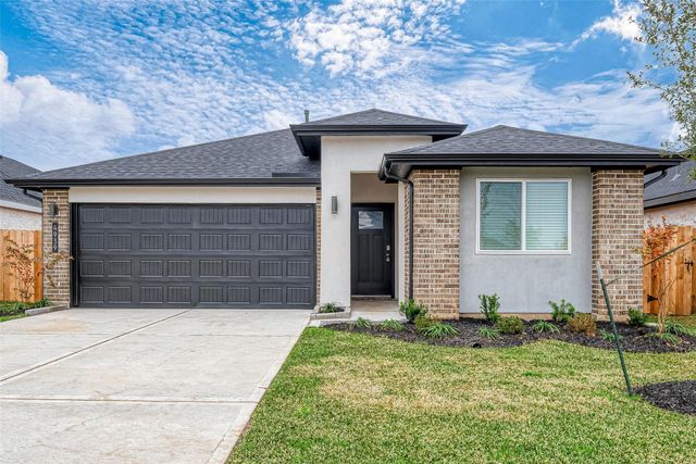 4939 Pine Haven Lane, Fresno, TX 77545