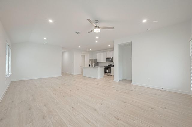 4939 Pine Haven Lane, Fresno, TX 77545