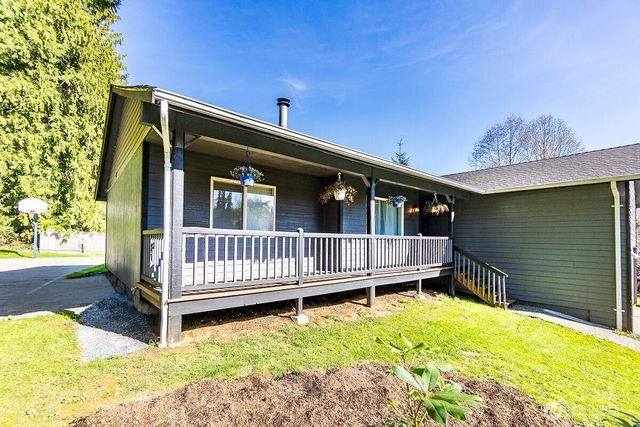 8635 215th Street NE, Arlington, WA 98223