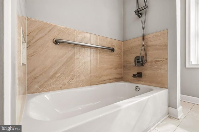 6620 ROSECROFT PL, Falls Church, VA 22043