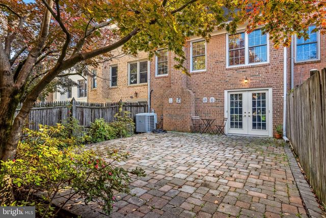 6620 ROSECROFT PL, Falls Church, VA 22043