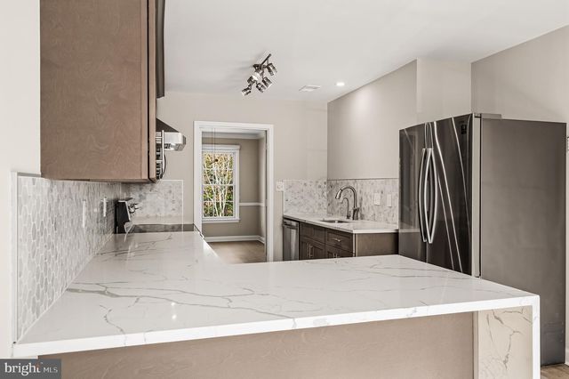 6620 ROSECROFT PL, Falls Church, VA 22043