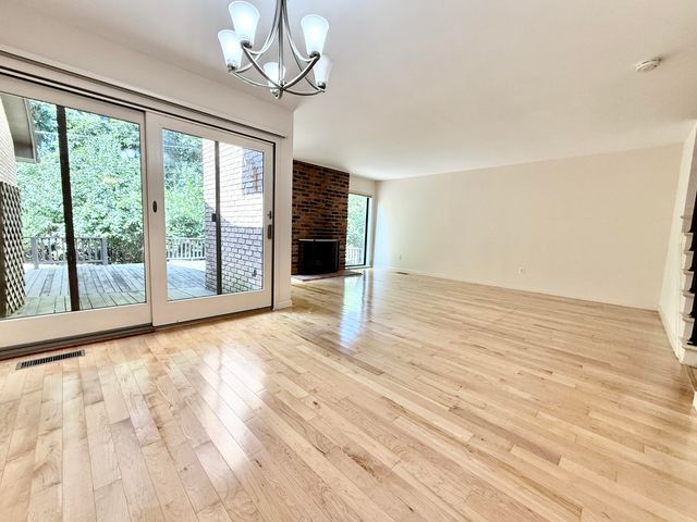 1046 Greenhills Drive, Ann Arbor, MI 48105