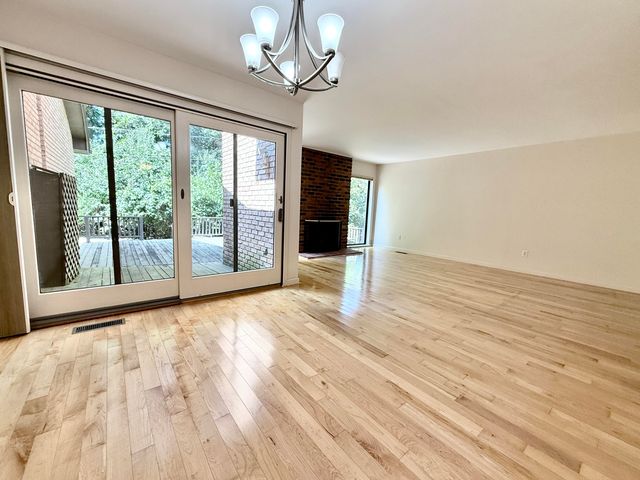 1046 Greenhills Drive, Ann Arbor, MI 48105