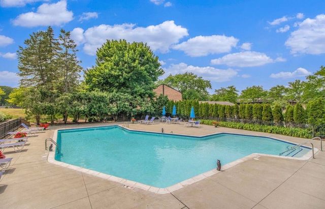 1046 Greenhills Drive, Ann Arbor, MI 48105