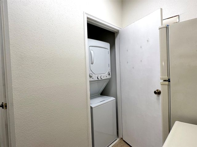 18809 Egret Bay Boulevard 304, Webster, TX 77058