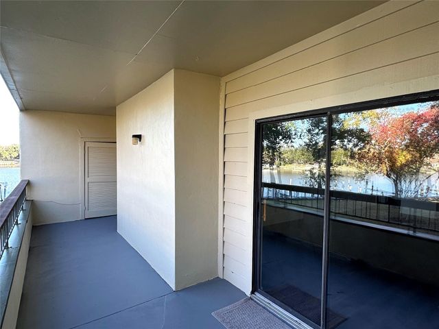 18809 Egret Bay Boulevard 304, Webster, TX 77058