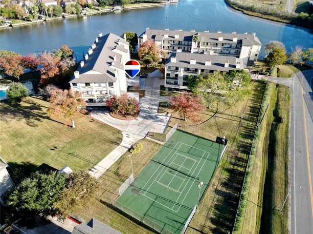 18809 Egret Bay Boulevard 304, Webster, TX 77058