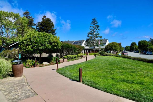 1425 45th Avenue 1, Capitola, CA 95010