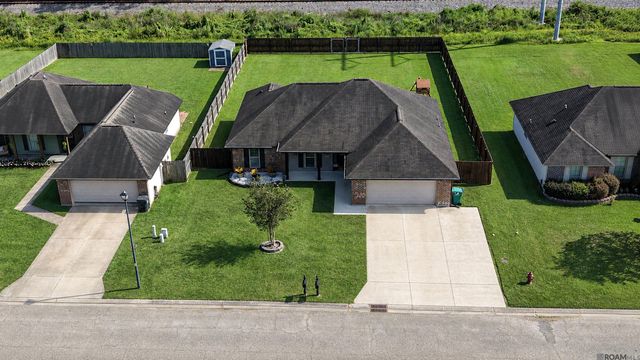 9198 Cypress Lake Dr, Denham Springs, LA 70726
