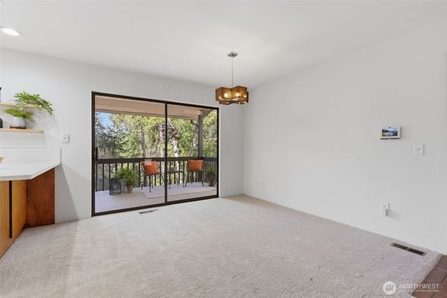 850 NE Rimrock Drive NE, Bremerton, WA 98311