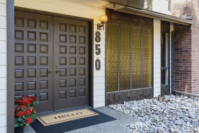850 NE Rimrock Drive NE, Bremerton, WA 98311