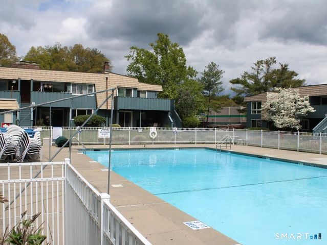 1410 Melville Avenue 1410, Fairfield, CT 06825