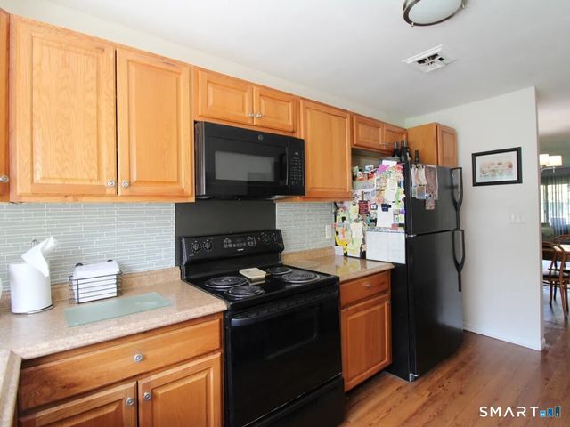 1410 Melville Avenue 1410, Fairfield, CT 06825