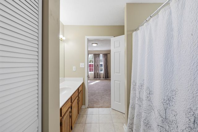 240 Darenia Lane, Lexington, KY 40511