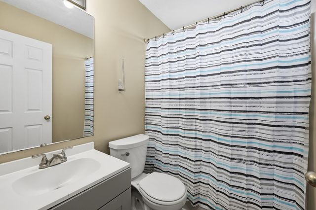 240 Darenia Lane, Lexington, KY 40511