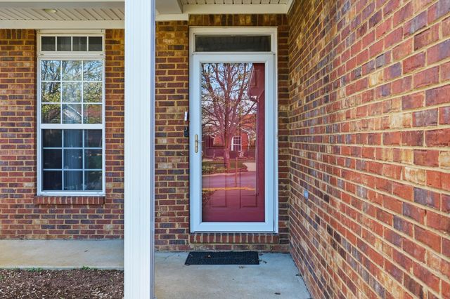 240 Darenia Lane, Lexington, KY 40511