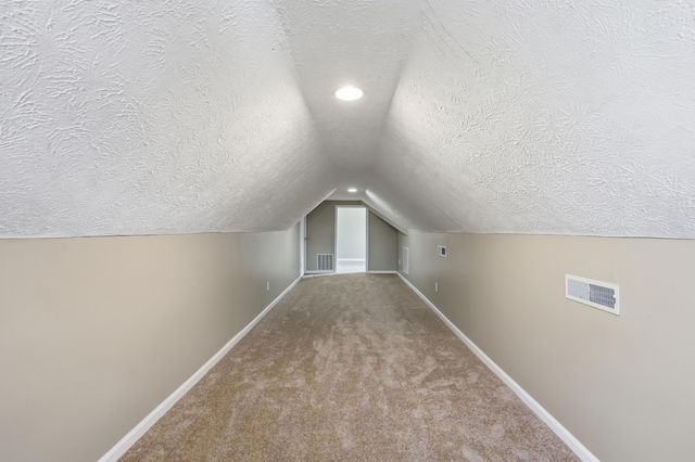 240 Darenia Lane, Lexington, KY 40511