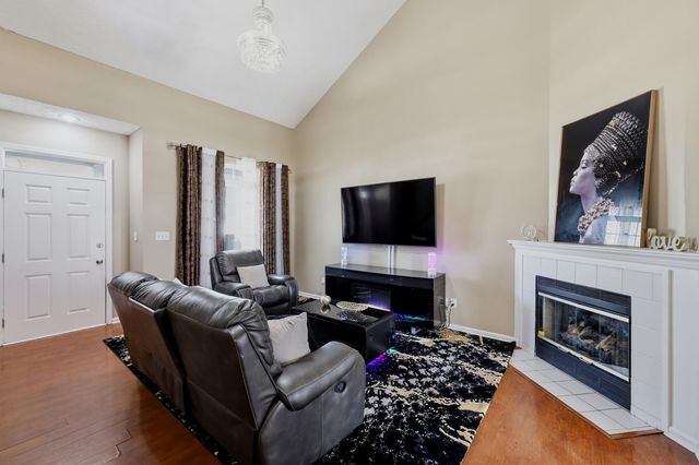 240 Darenia Lane, Lexington, KY 40511