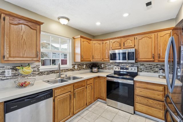 240 Darenia Lane, Lexington, KY 40511