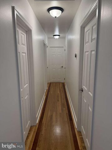 7949 ROLLING GREEN RD, Cheltenham, PA 19012