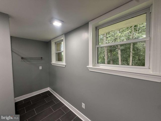 7949 ROLLING GREEN RD, Cheltenham, PA 19012