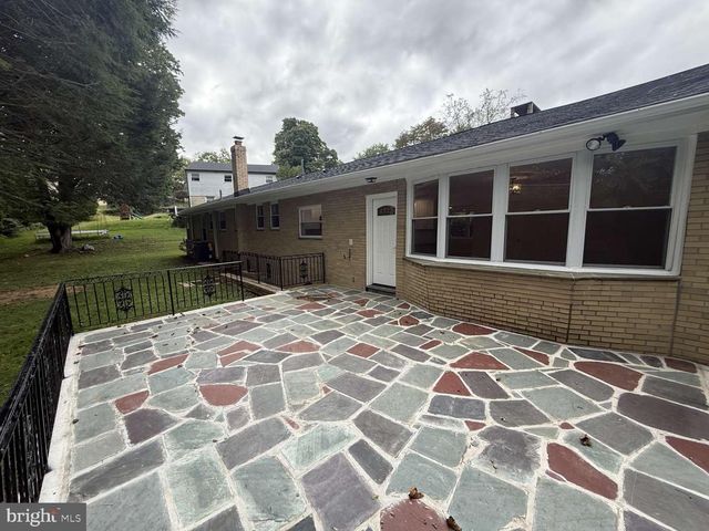 7949 ROLLING GREEN RD, Cheltenham, PA 19012