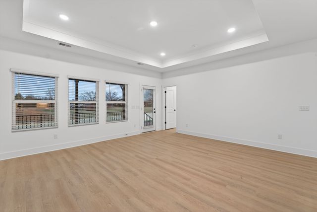 2974 Sharpstone Drive, Columbia, TN 38401