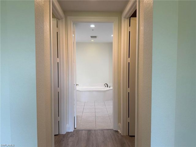 9202 Museo CIR 103, Naples, FL 34114