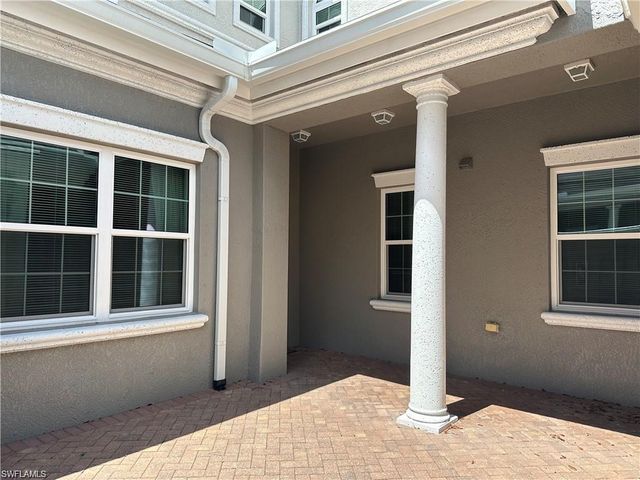 9202 Museo CIR 103, Naples, FL 34114