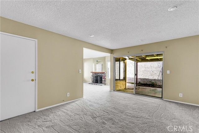 6348 Swallow, Ventura, CA 93003