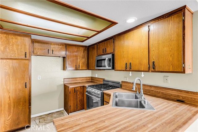 6348 Swallow, Ventura, CA 93003