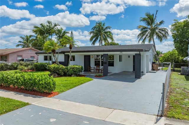 390 NW 40th St, Deerfield Beach, FL 33064