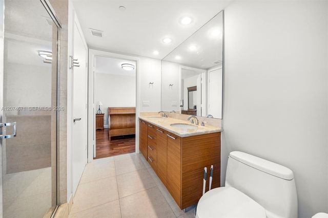 50 Biscayne Boulevard 4402, Miami, FL 33132