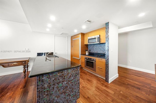 50 Biscayne Boulevard 4402, Miami, FL 33132