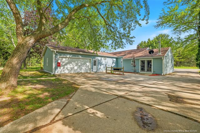 1170 E Pontaluna Road, Norton Shores, MI 49456