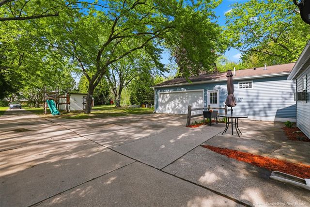 1170 E Pontaluna Road, Norton Shores, MI 49456