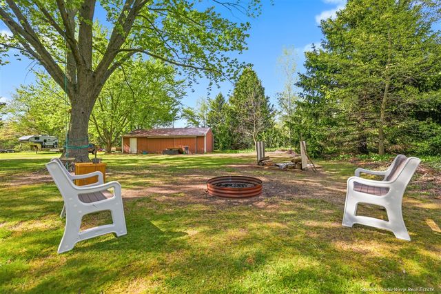 1170 E Pontaluna Road, Norton Shores, MI 49456