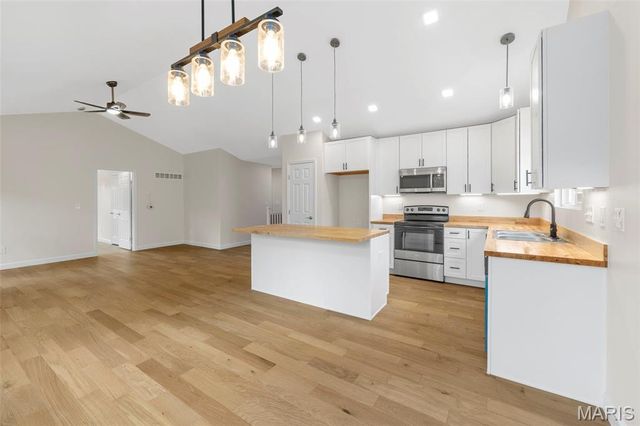 628 W Booneslick Road, Warrenton, MO 63383