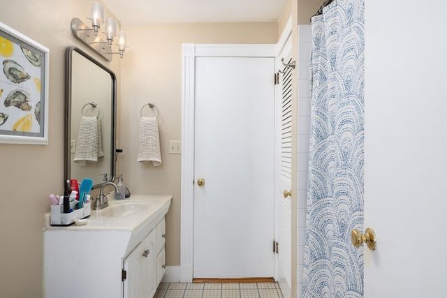 2 Derne Street, Boston, MA 02114