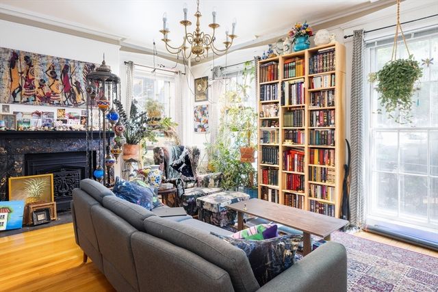 2 Derne Street, Boston, MA 02114