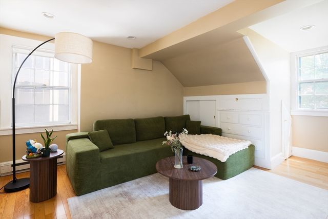2 Derne Street, Boston, MA 02114