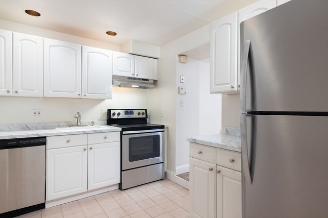 2 Derne Street, Boston, MA 02114