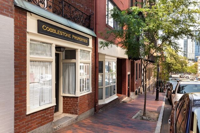 2 Derne Street, Boston, MA 02114