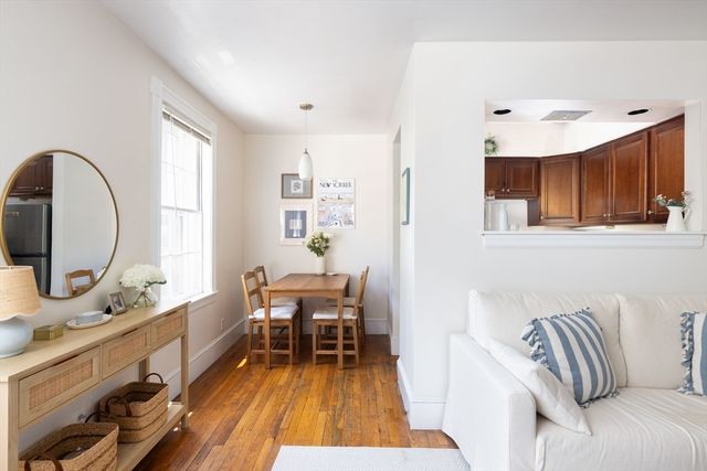 2 Derne Street, Boston, MA 02114