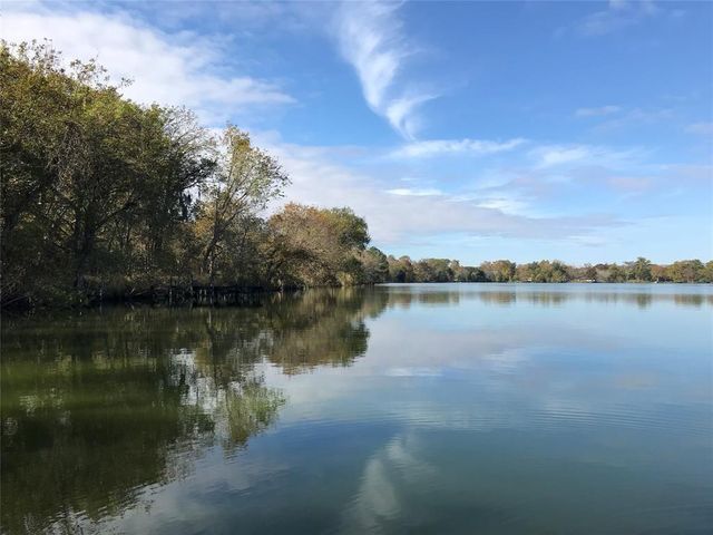 111 County Road 1333, Liberty, TX 77575