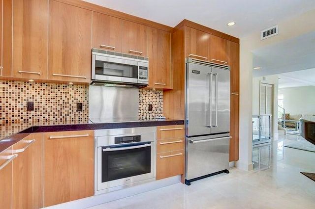 1005 Russell Drive 1, Highland Beach, FL 33487