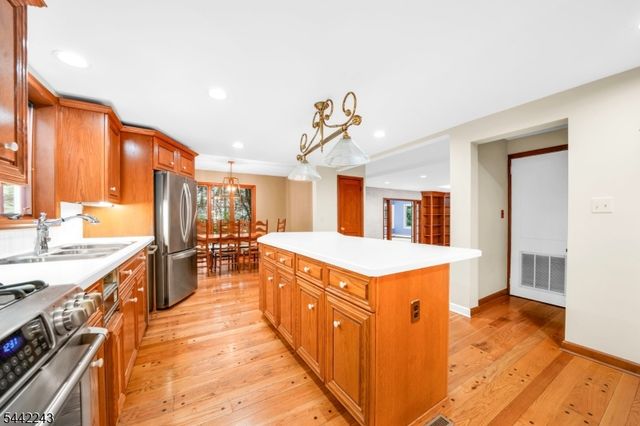 183 Harding Rd, Glen Rock Boro, NJ 07452