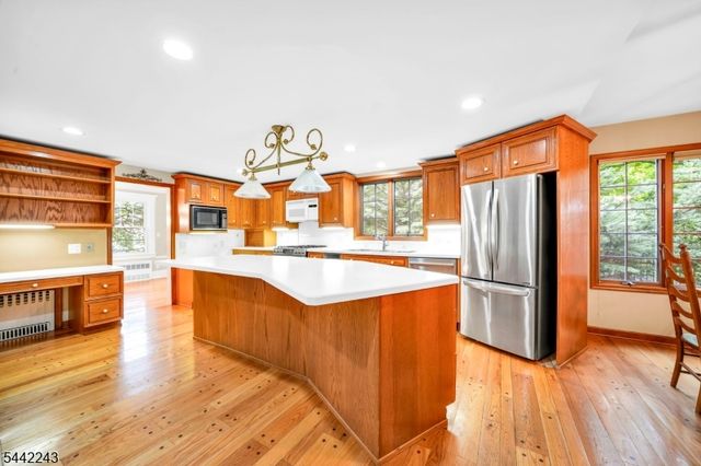 183 Harding Rd, Glen Rock Boro, NJ 07452