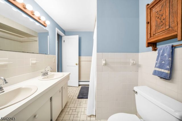 183 Harding Rd, Glen Rock Boro, NJ 07452